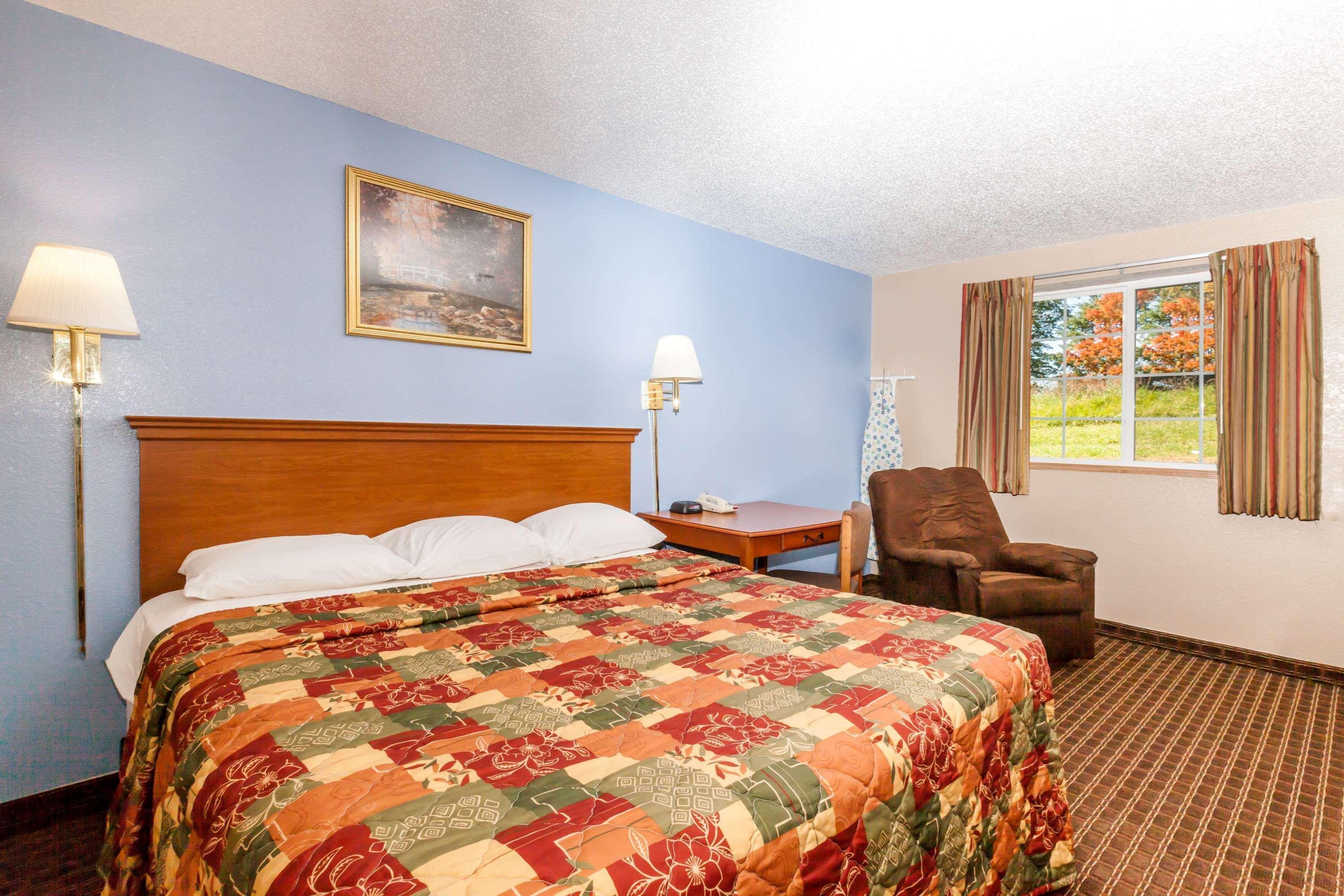 Super 8 By Wyndham Johnstown/Gloversville Extérieur photo