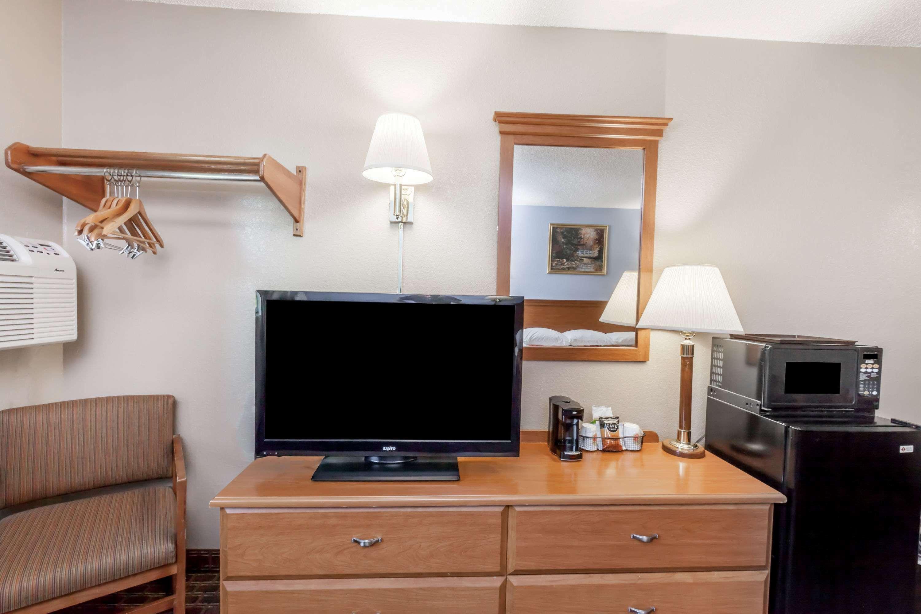 Super 8 By Wyndham Johnstown/Gloversville Extérieur photo