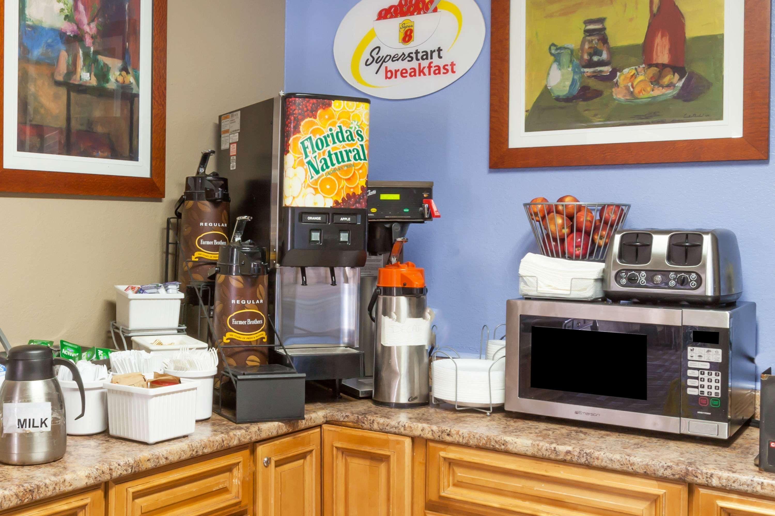 Super 8 By Wyndham Johnstown/Gloversville Extérieur photo