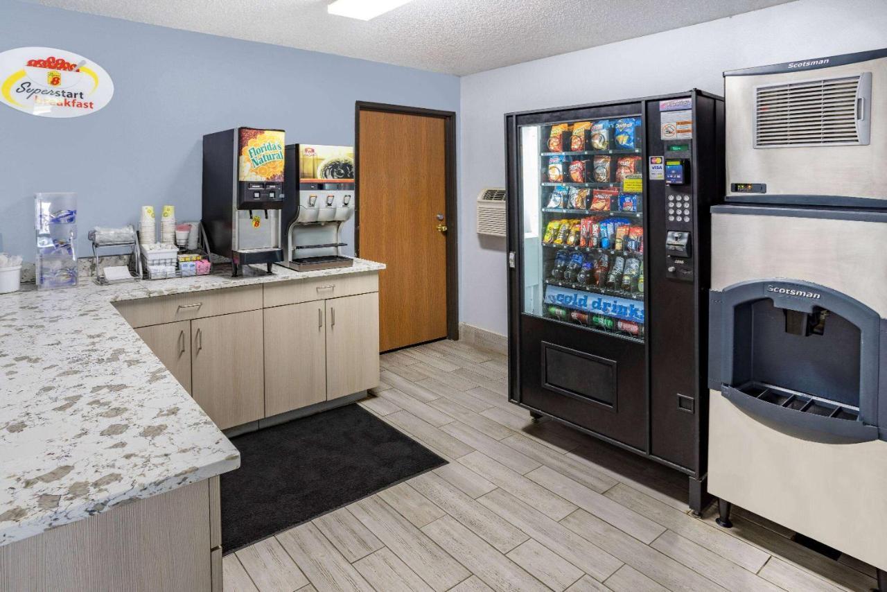 Super 8 By Wyndham Johnstown/Gloversville Extérieur photo