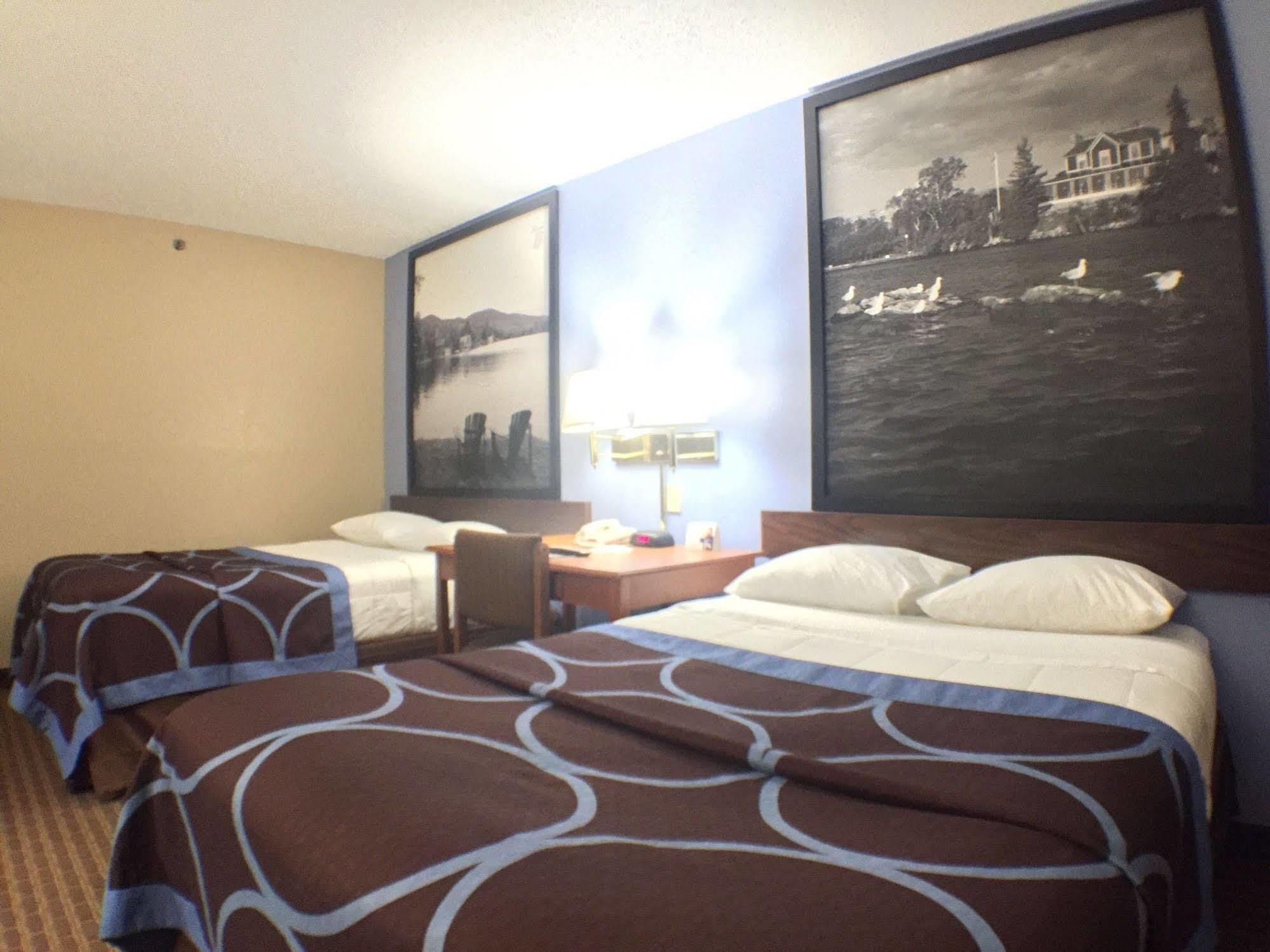 Super 8 By Wyndham Johnstown/Gloversville Extérieur photo